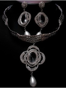 Choker Necklace Set